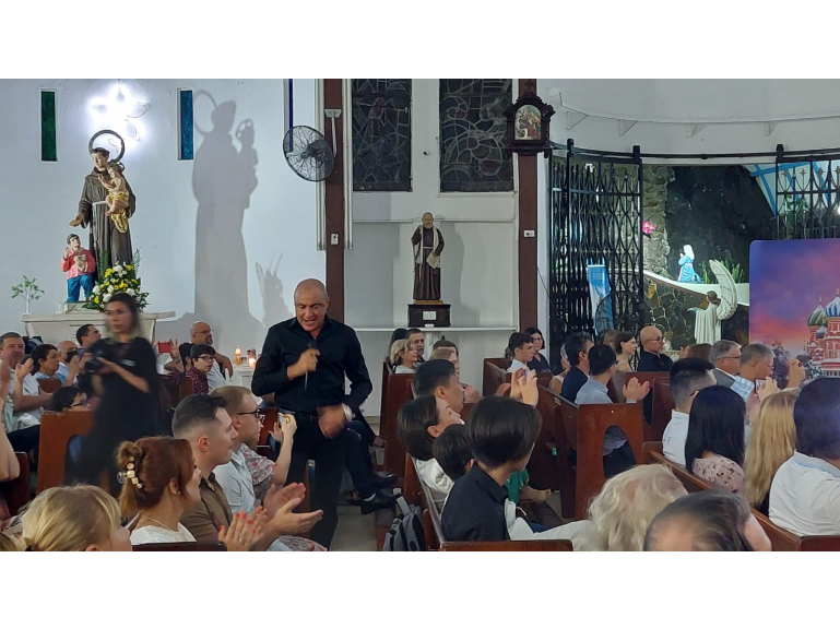 Концерт российских вокальных групп «Хор Турецкого» и «Сопрано» / Concierto de grupos artisticos rusos "Coro Turetsky" y "Soprano"